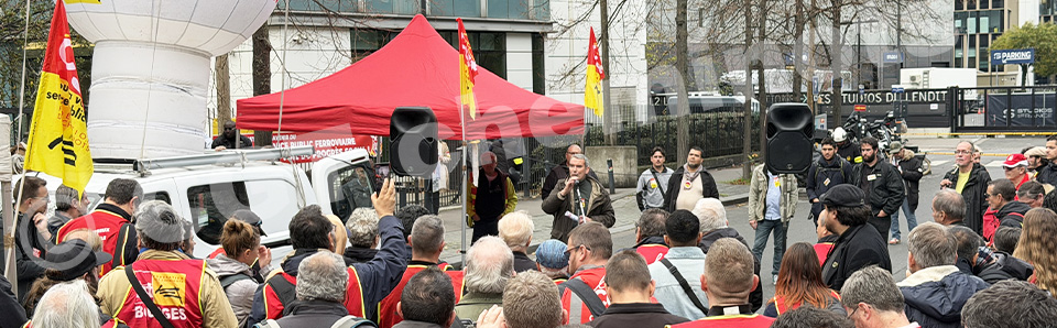 Le 13 novembre, rassemblement à l'appel de la CGT au siège de la SNCF pour exiger une autre politique du logement